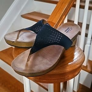Clarks Thong Sandals